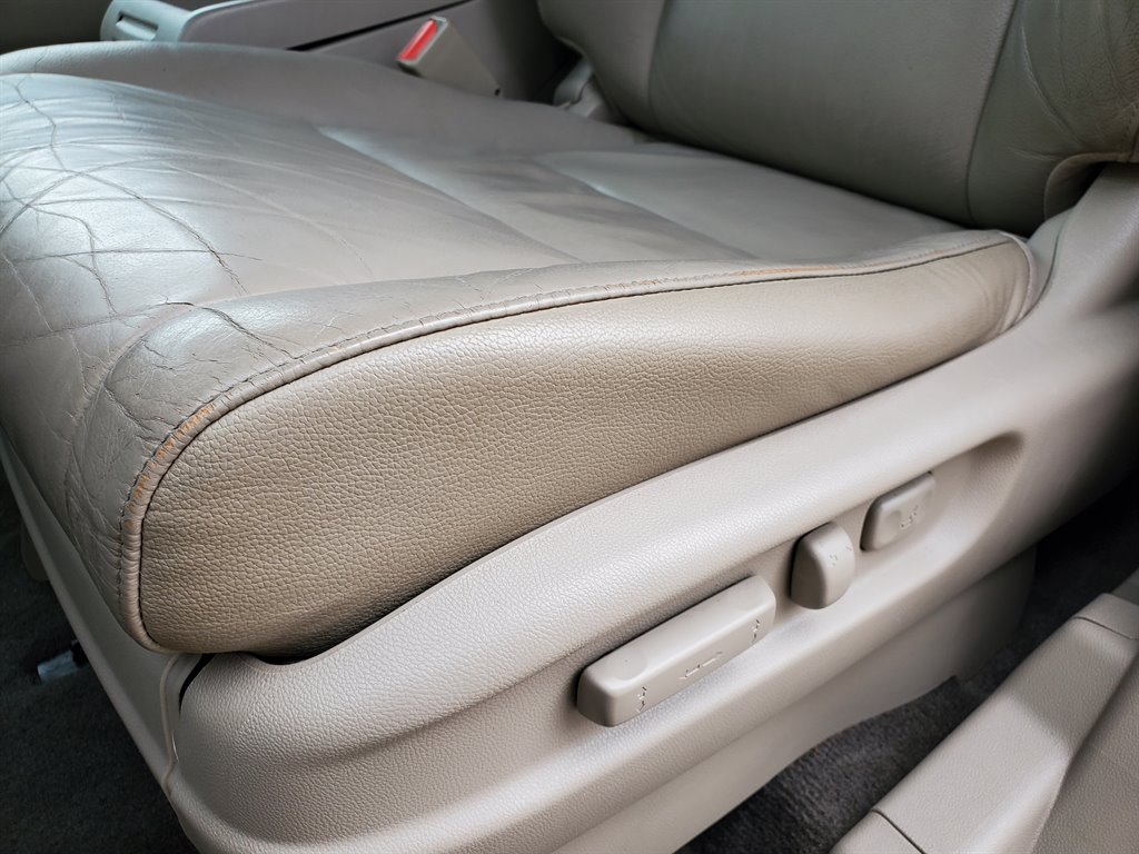 2011 Honda Odyssey EX-L w/DVD photo