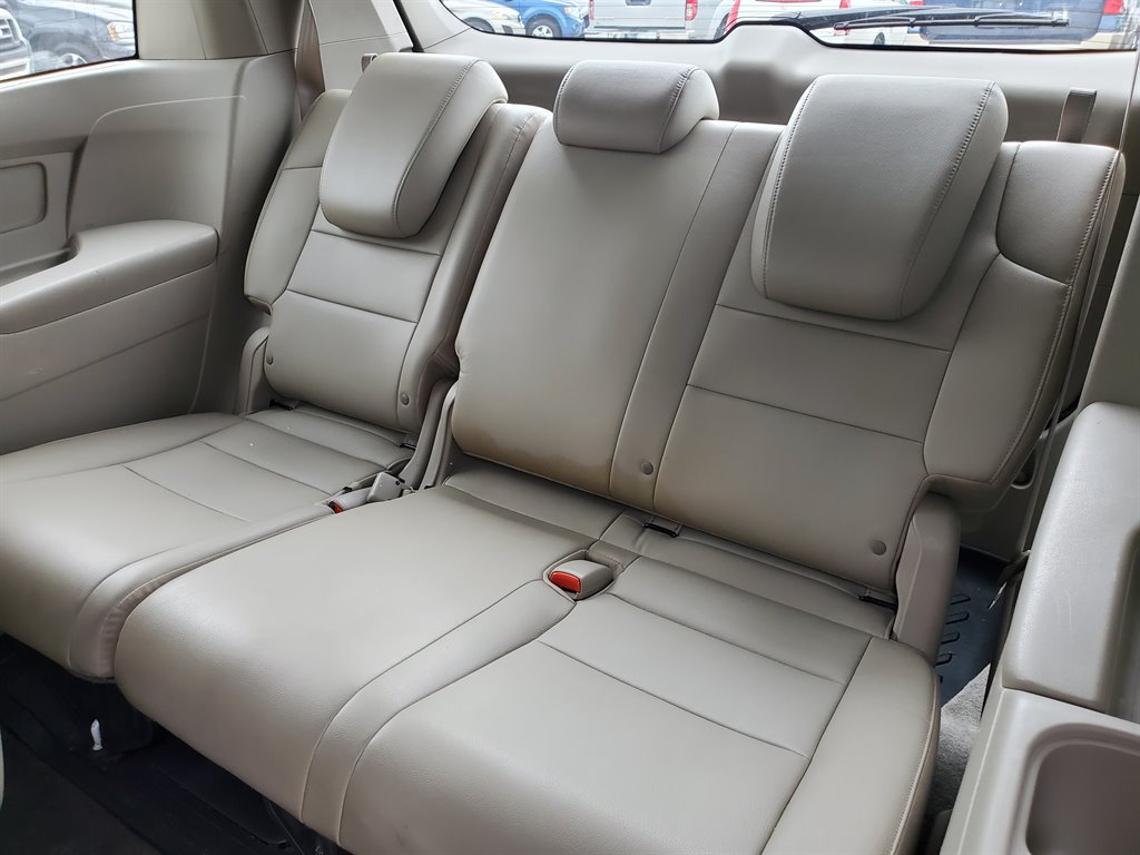 2011 Honda Odyssey EX-L w/DVD photo