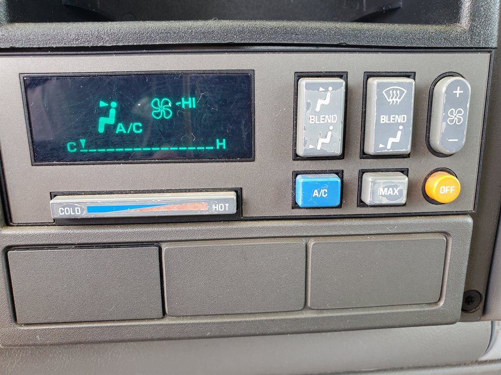 1994 GMC Sierra 1500 SLT photo