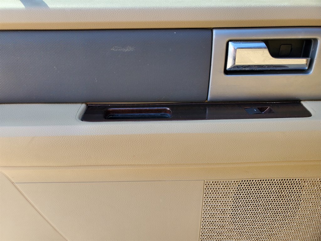 2014 Ford Expedition EL King Ranch photo