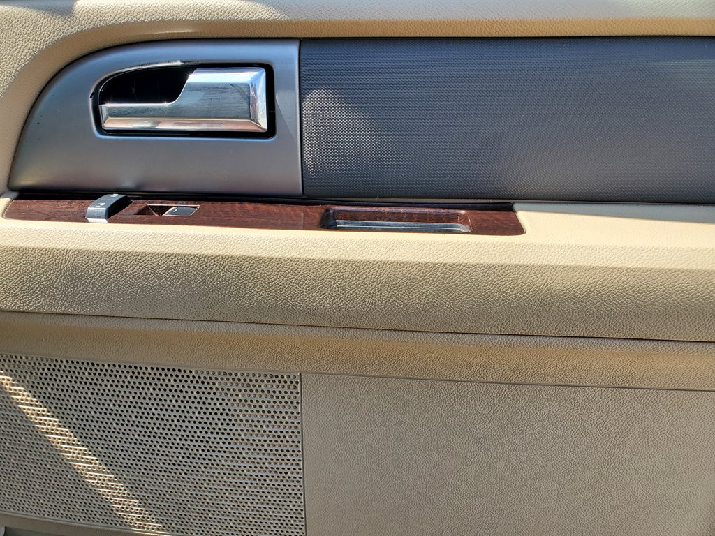 2014 Ford Expedition EL King Ranch photo