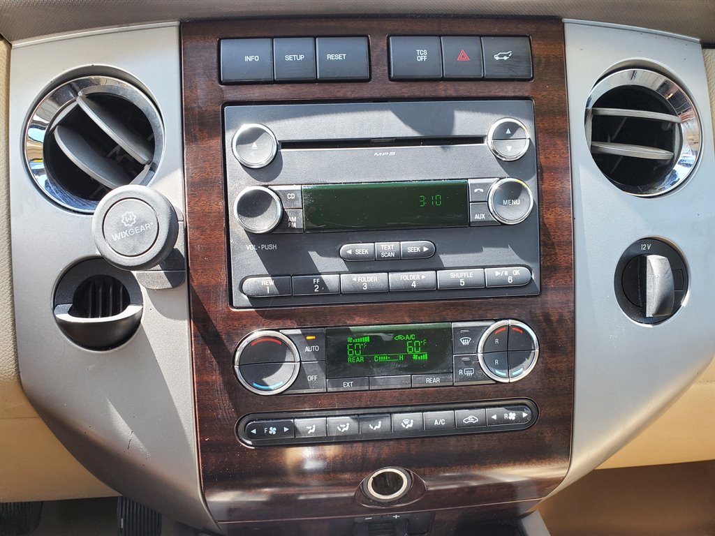 2014 Ford Expedition EL King Ranch photo