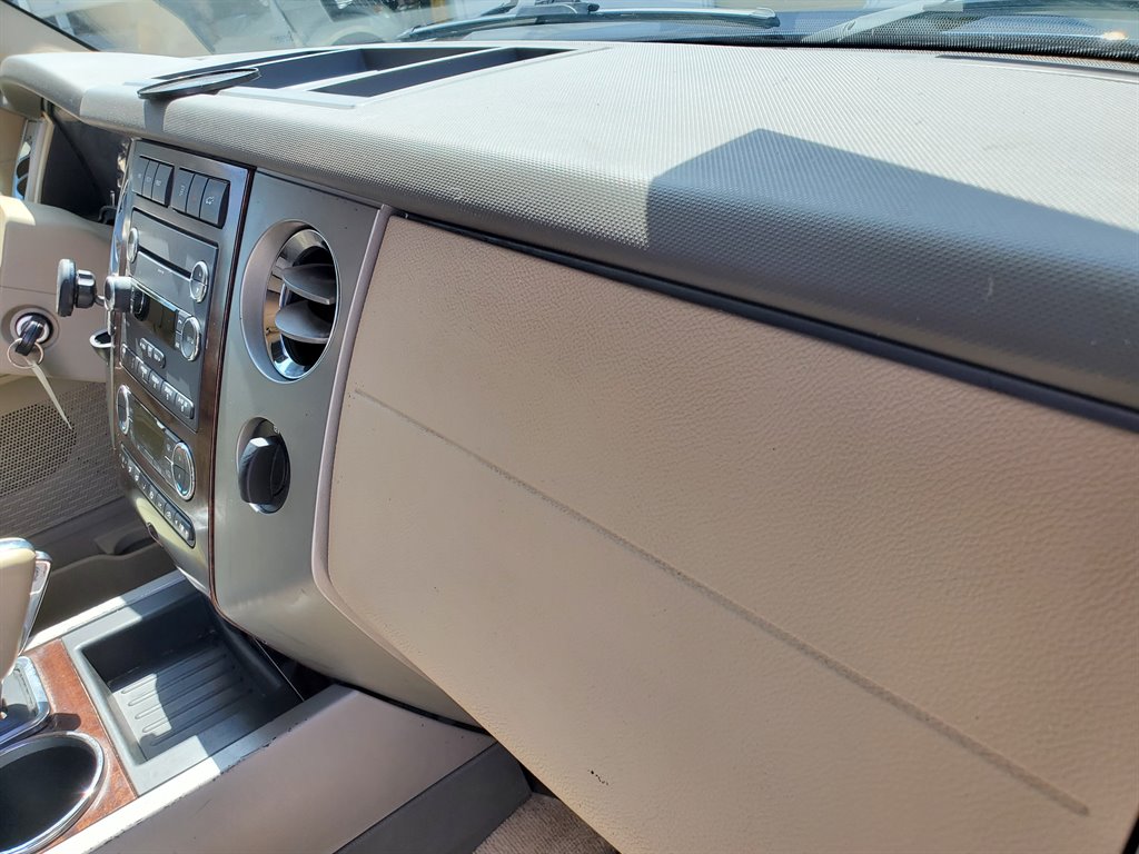2014 Ford Expedition EL King Ranch photo
