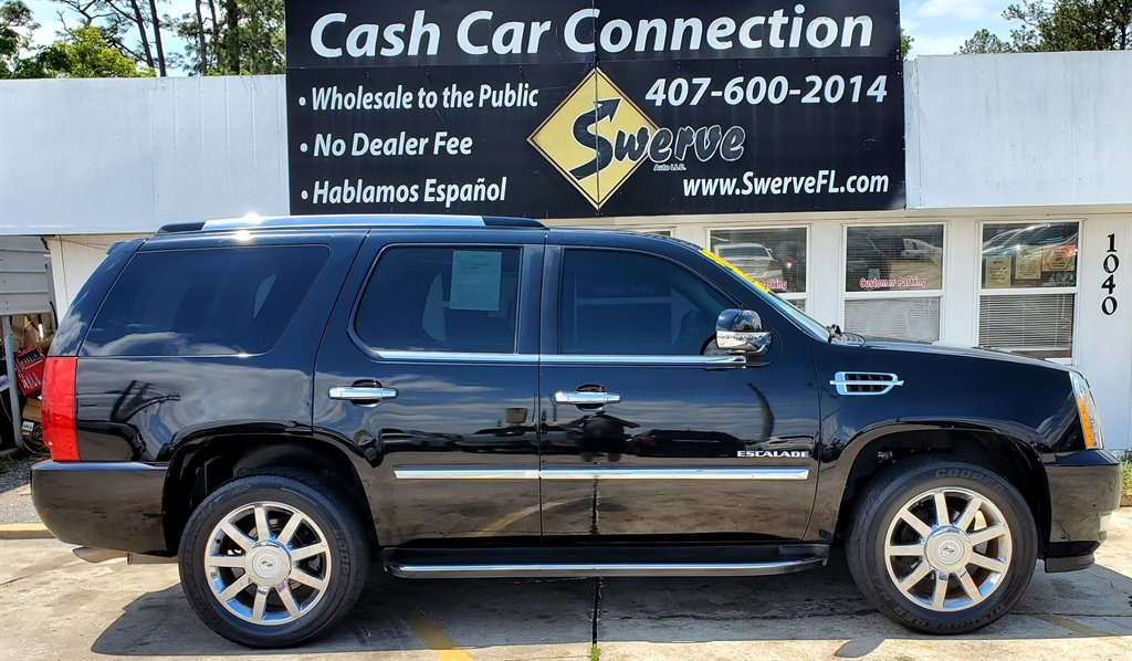 2011 Cadillac Escalade photo