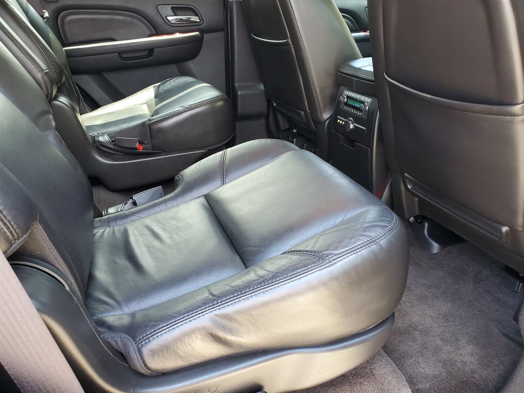 2011 Cadillac Escalade photo