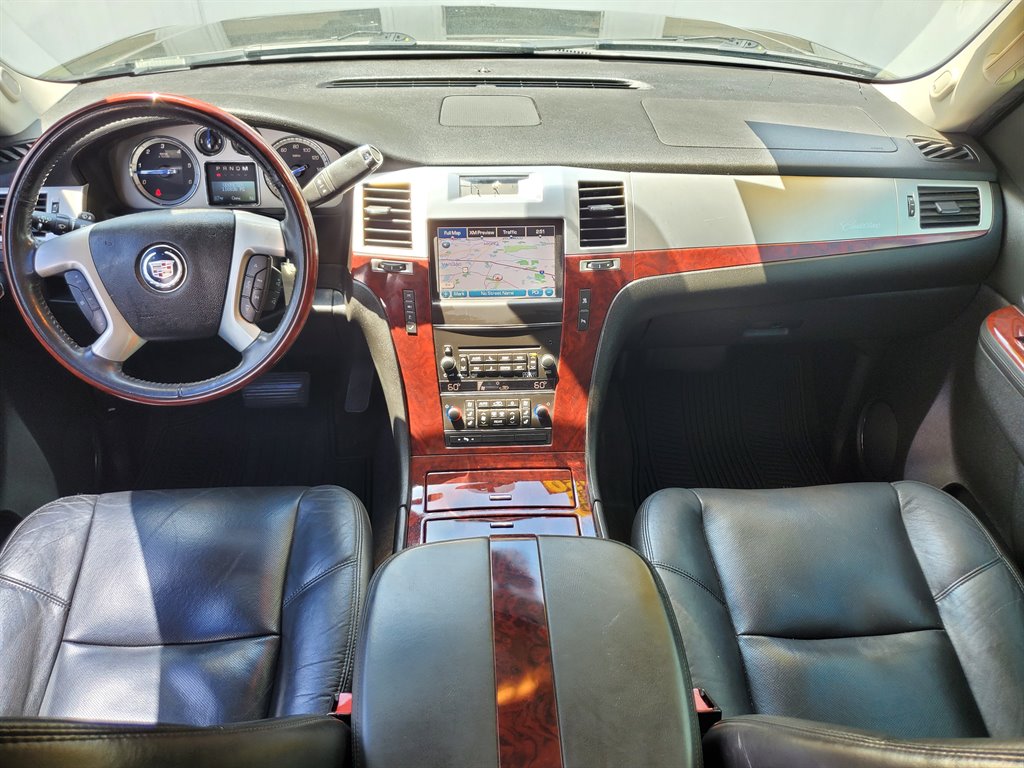 2011 Cadillac Escalade photo