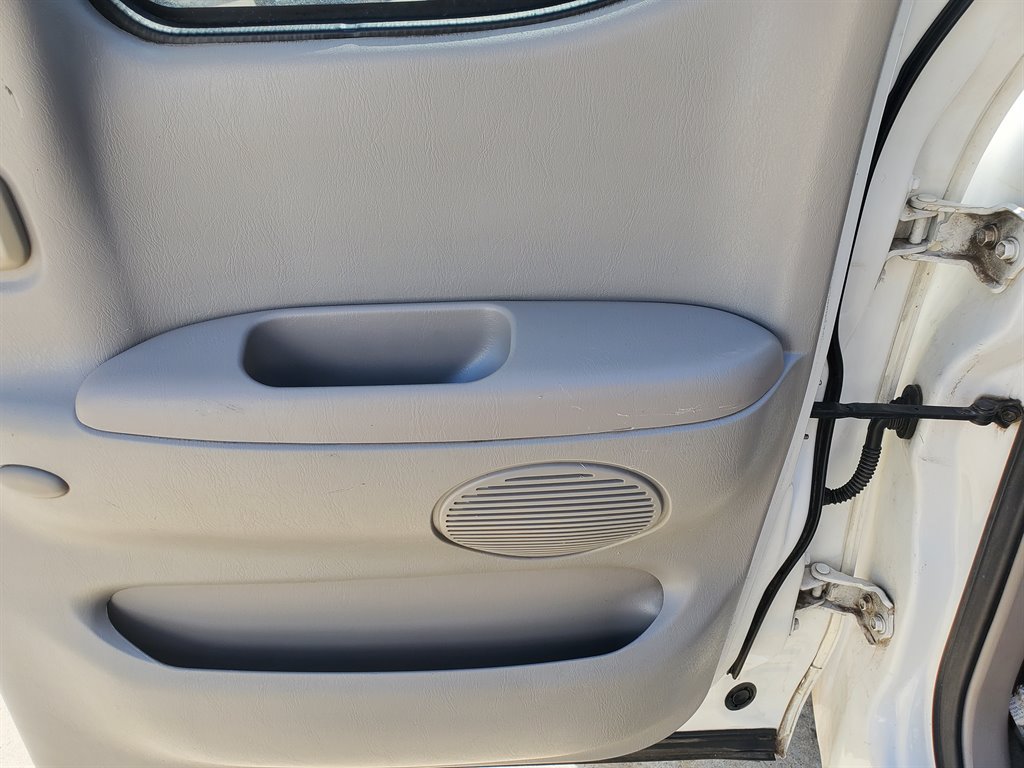 2003 Toyota Tundra SR5 photo