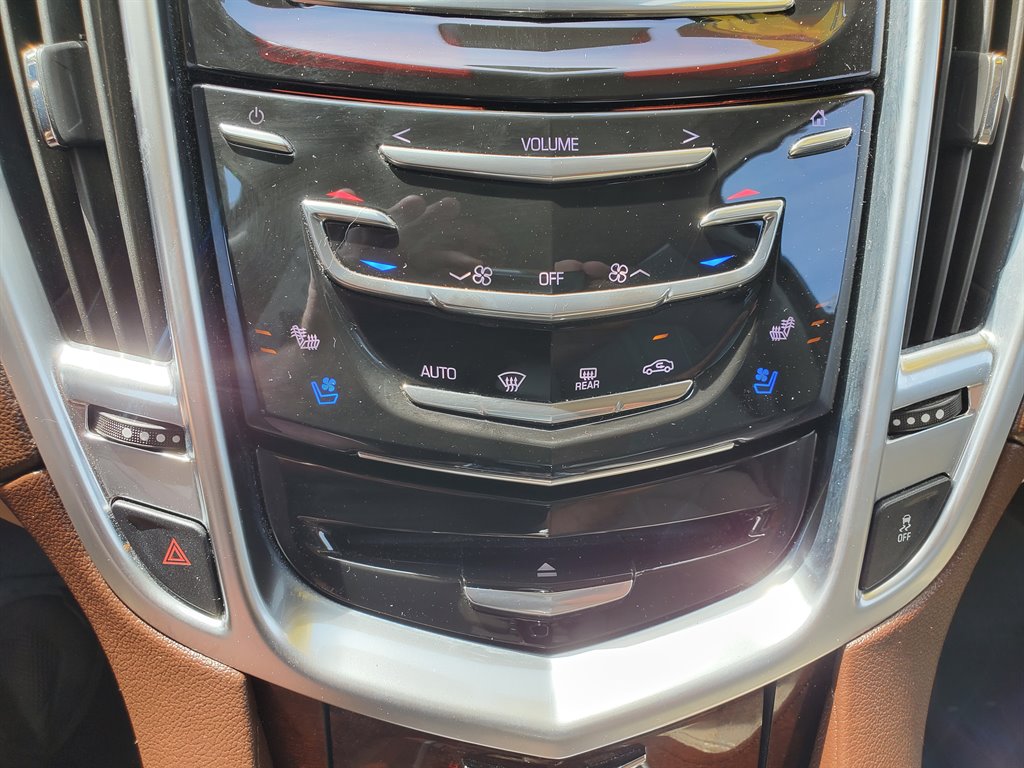 2015 Cadillac SRX Premium photo