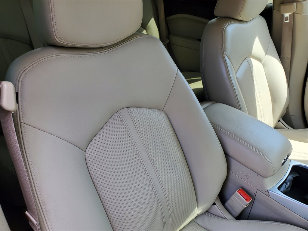 2015 Cadillac SRX Premium photo