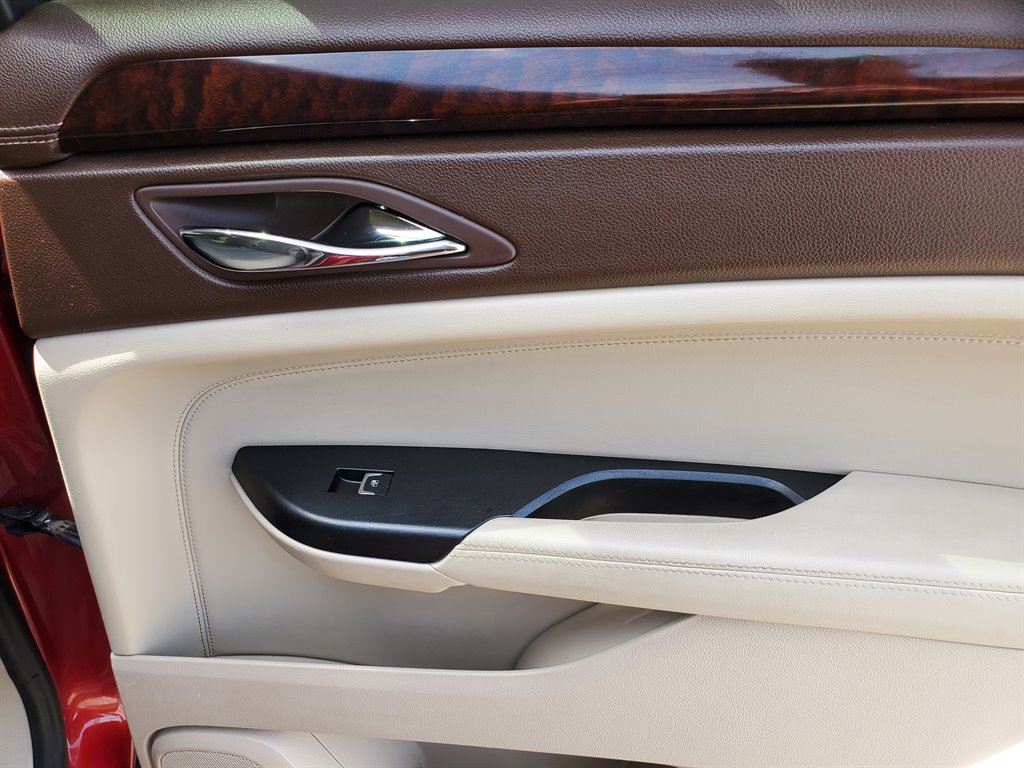 2015 Cadillac SRX Premium photo