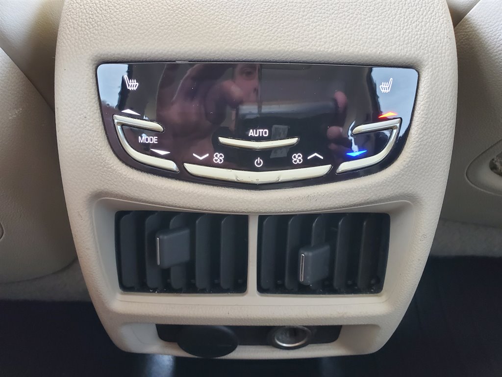 2015 Cadillac SRX Premium photo