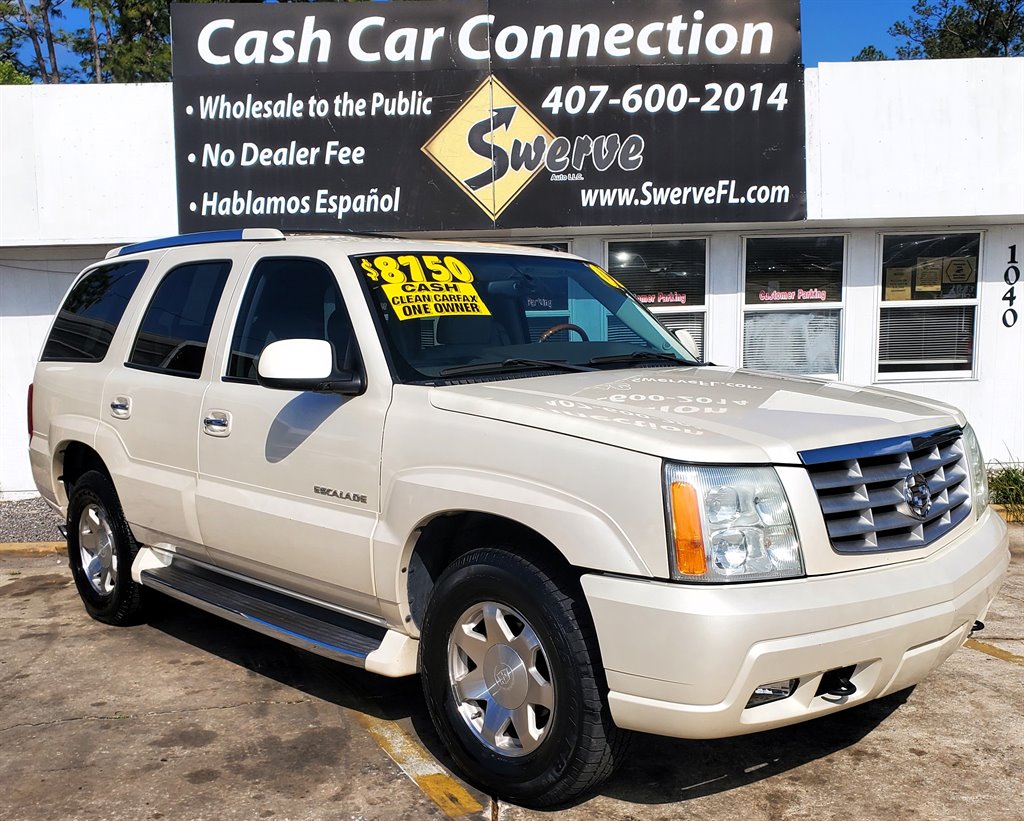2002 Cadillac Escalade photo