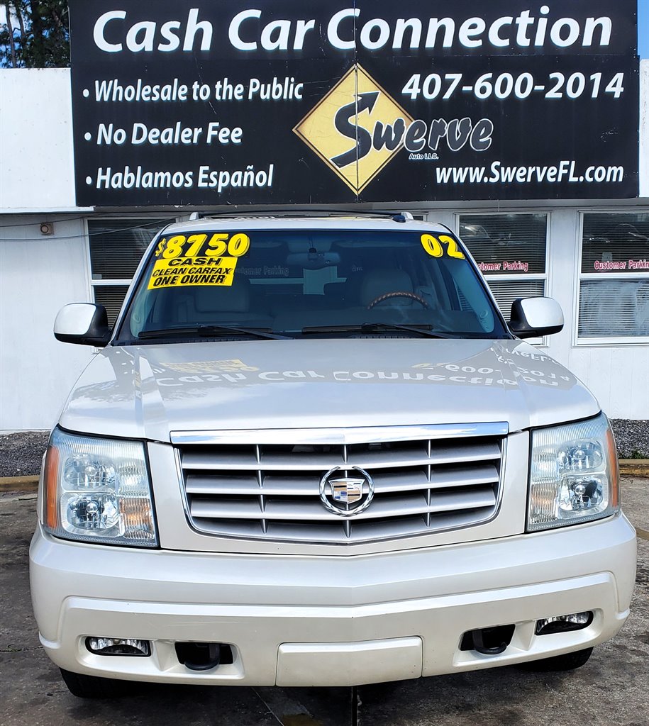 2002 Cadillac Escalade photo