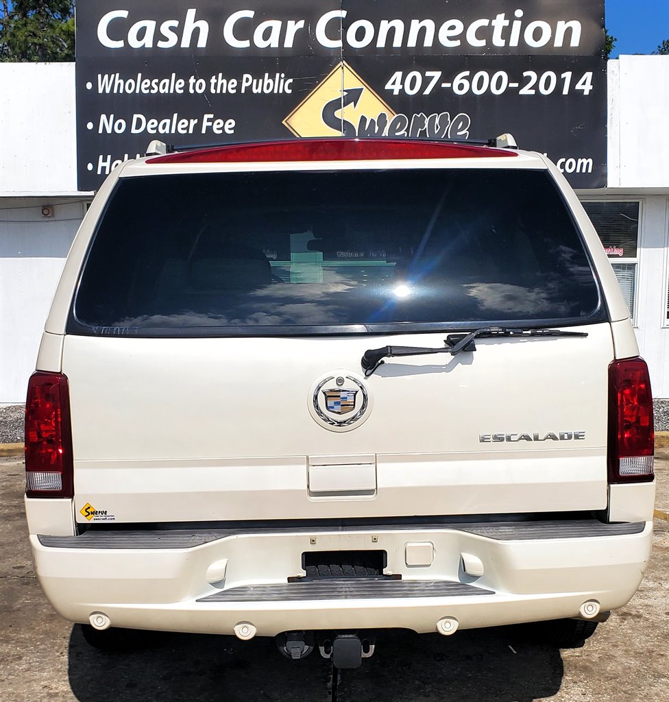 2002 Cadillac Escalade photo