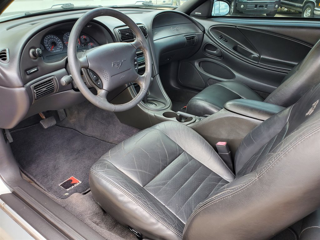 2000 Ford Mustang GT photo