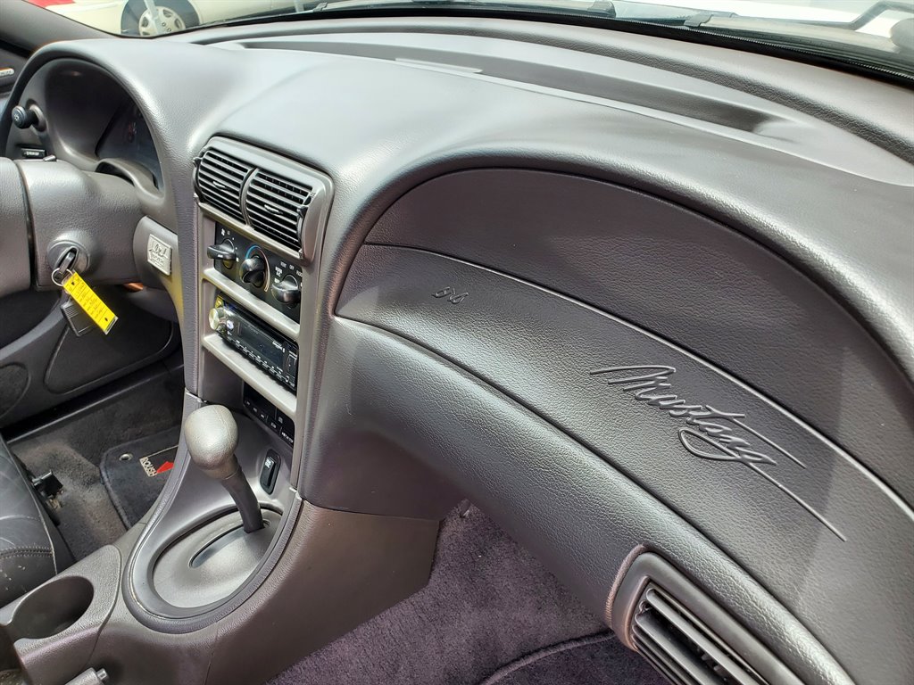 2000 Ford Mustang GT photo