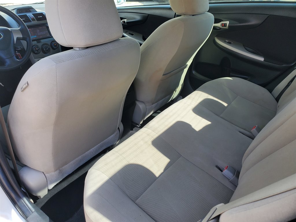 2013 Toyota Corolla L photo