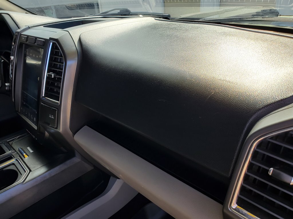 2015 Ford F150 XLT photo