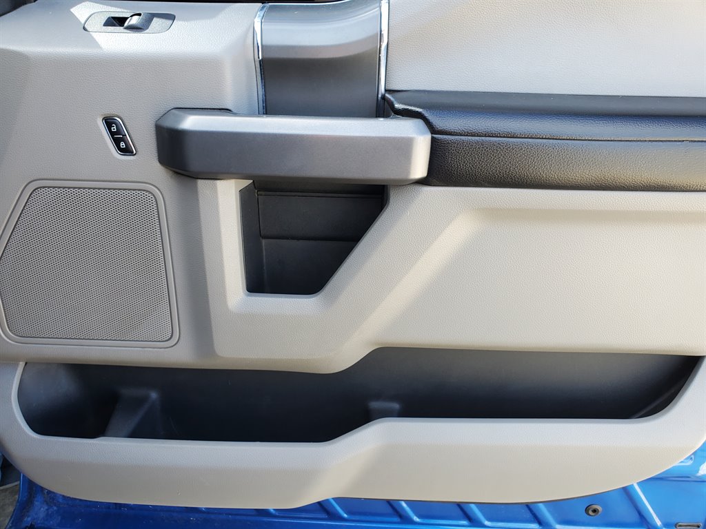 2015 Ford F150 XLT photo