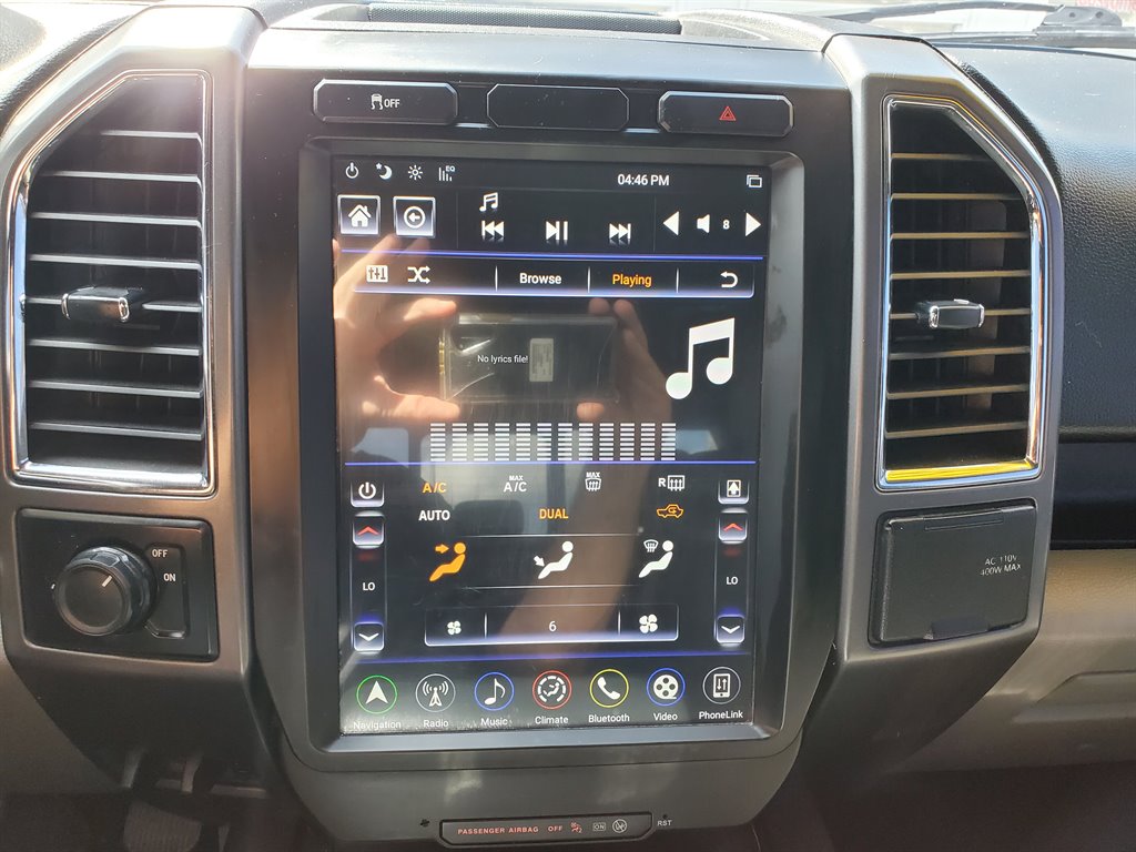 2015 Ford F150 XLT photo