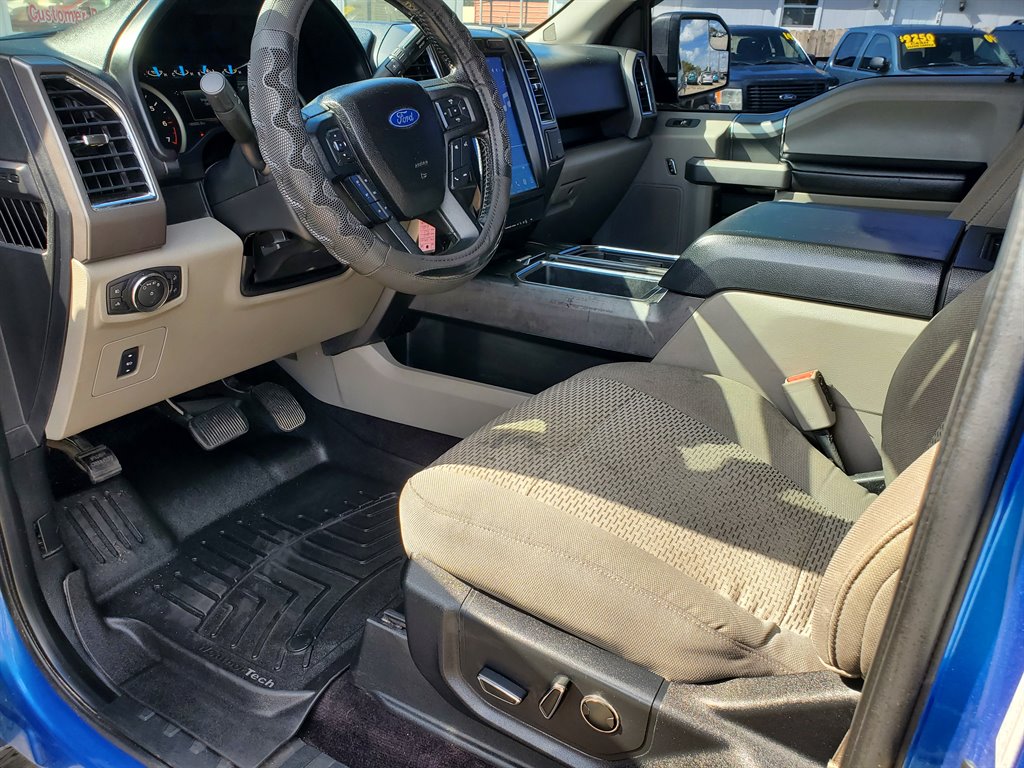 2015 Ford F150 XLT photo