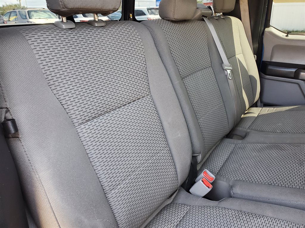 2015 Ford F150 XLT photo