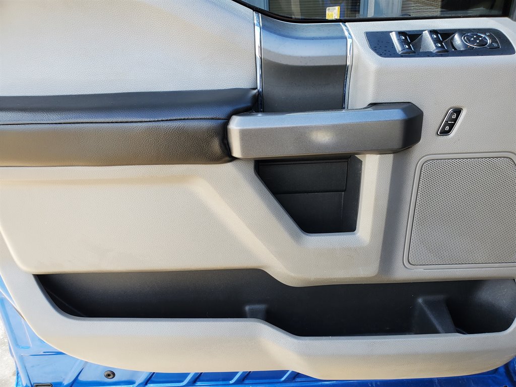 2015 Ford F150 XLT photo