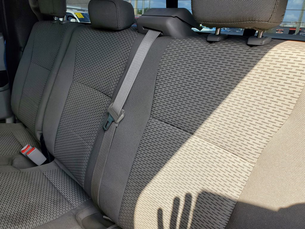 2015 Ford F150 XLT photo