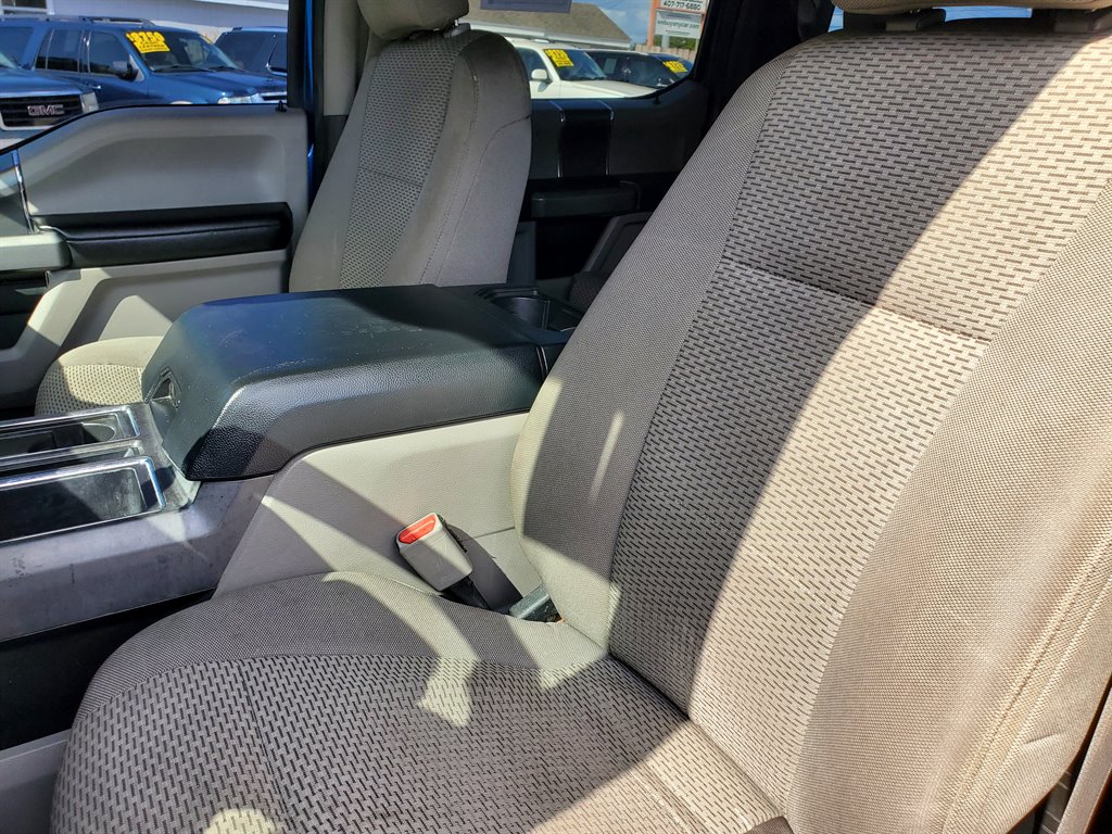 2015 Ford F150 XLT photo