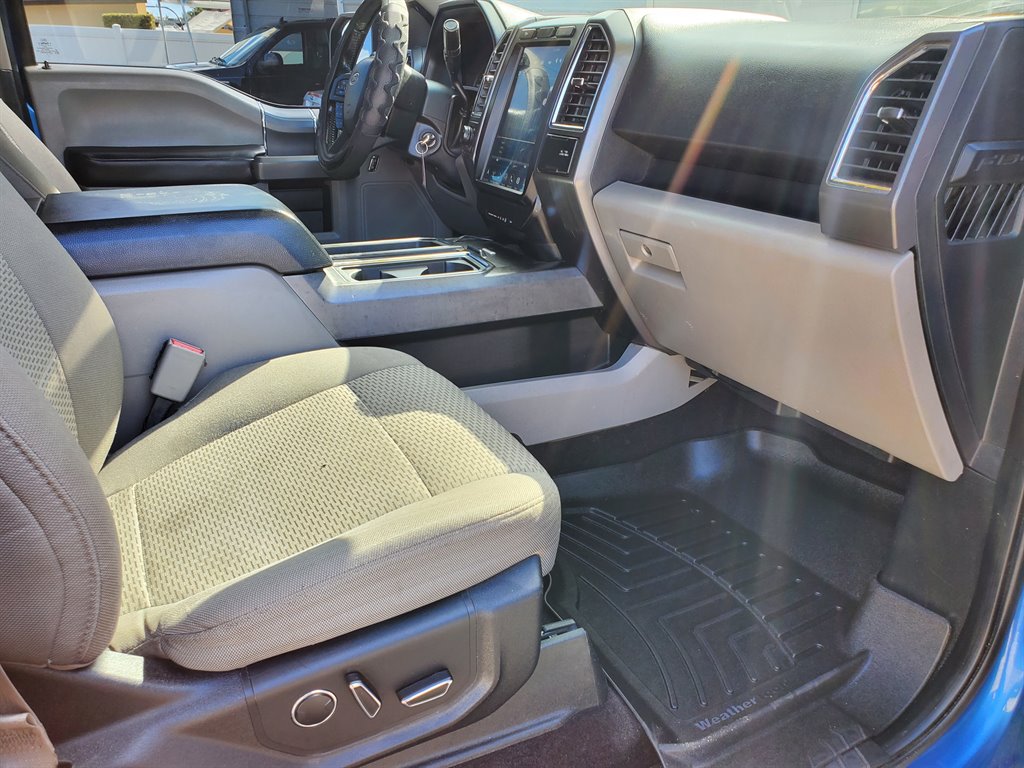 2015 Ford F150 XLT photo