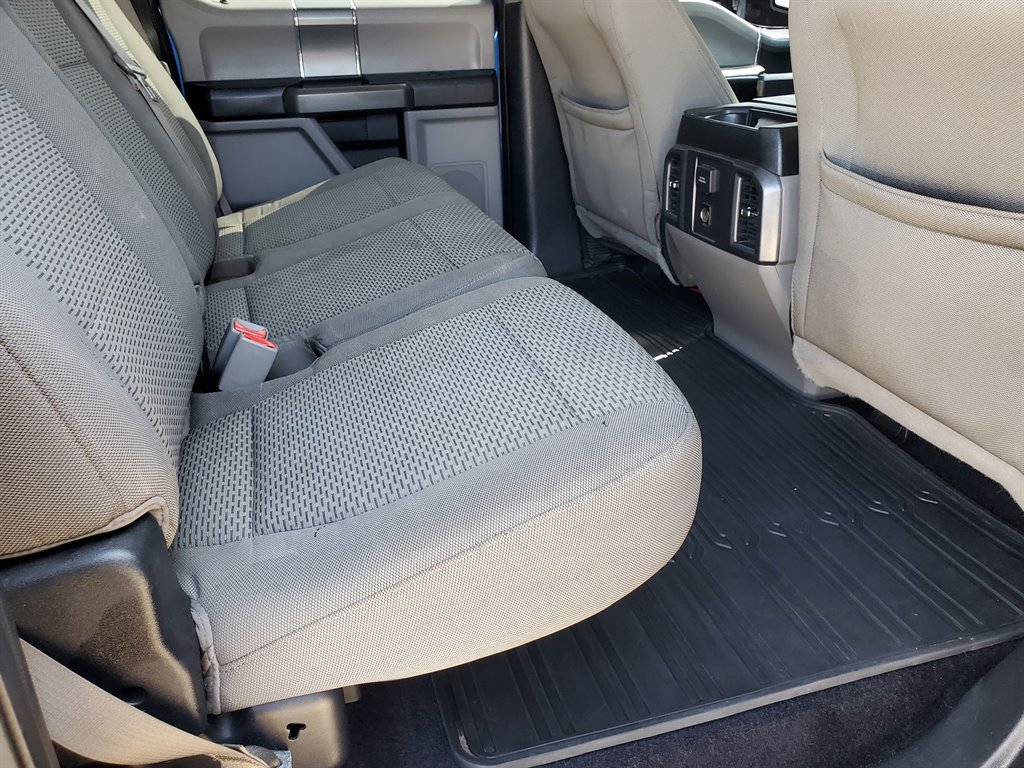 2015 Ford F150 XLT photo