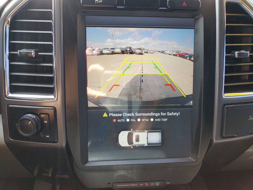 2015 Ford F150 XLT photo