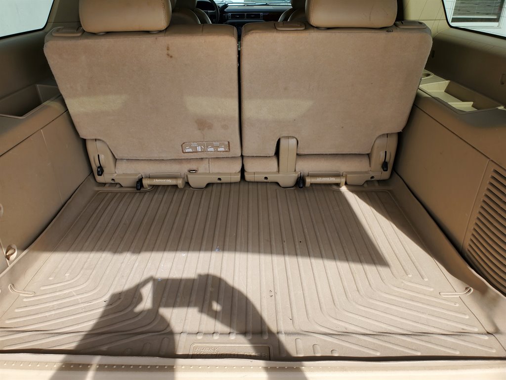 2011 Chevrolet Suburban LTZ 1500 photo