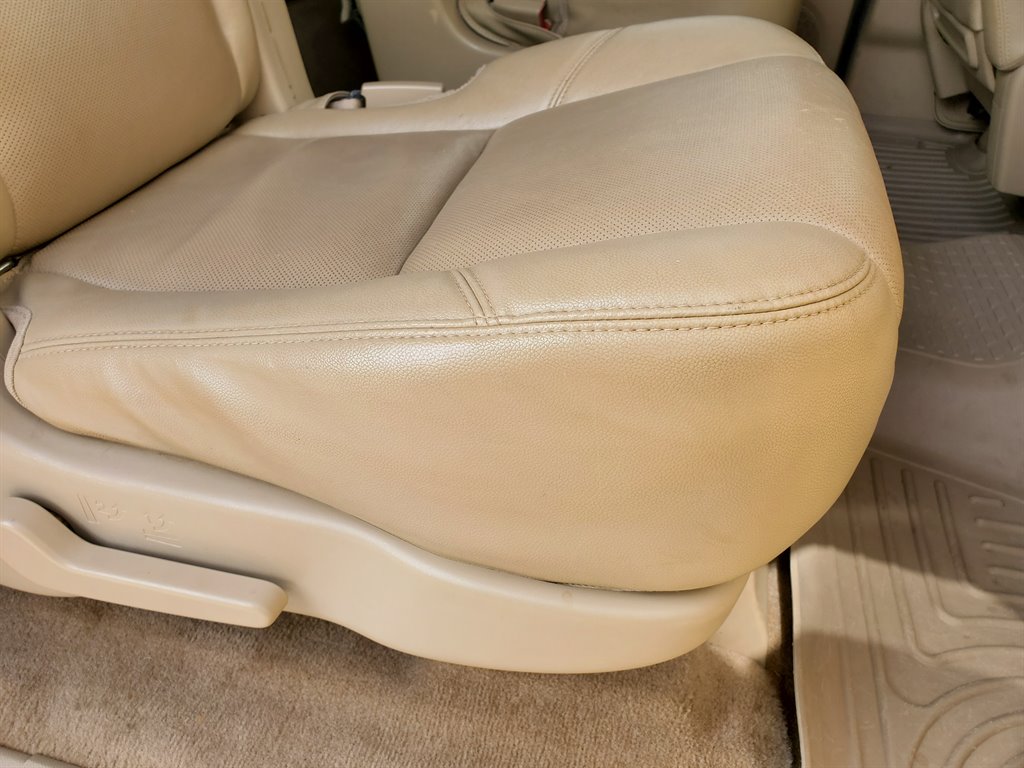 2011 Chevrolet Suburban LTZ 1500 photo