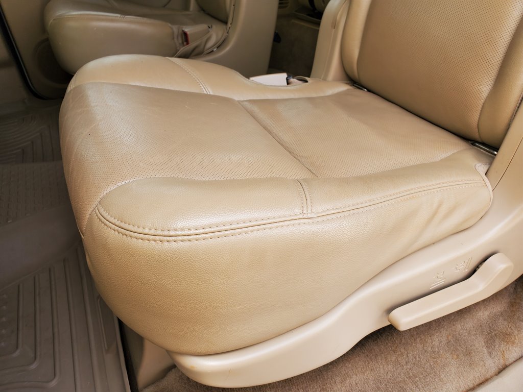 2011 Chevrolet Suburban LTZ 1500 photo