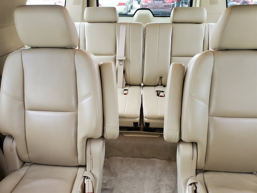 2011 Chevrolet Suburban LTZ 1500 photo