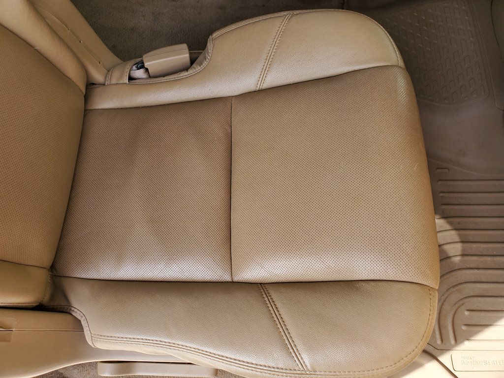 2011 Chevrolet Suburban LTZ 1500 photo