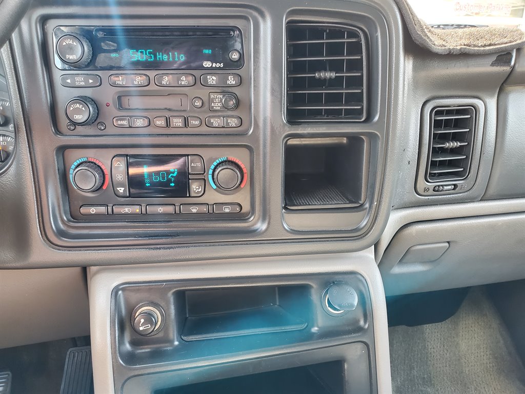 2003 GMC Yukon XL 1500 photo