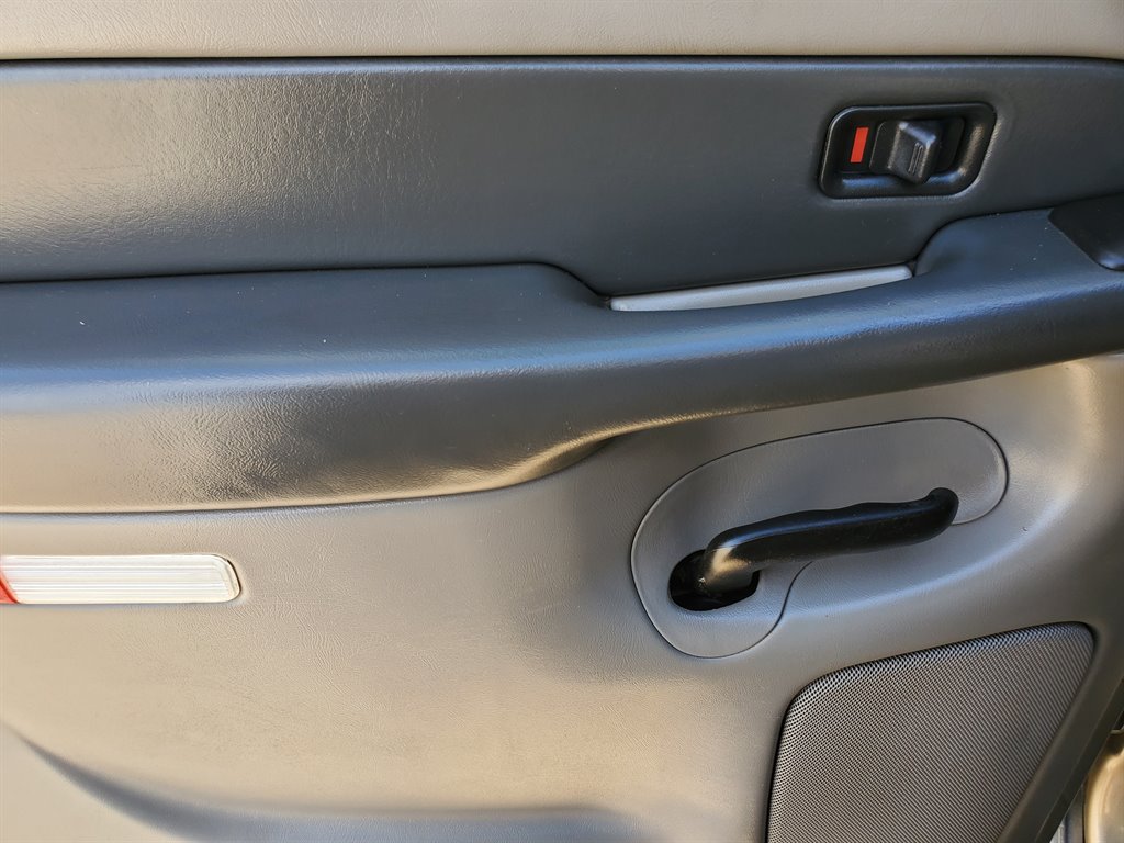 2003 GMC Yukon XL 1500 photo