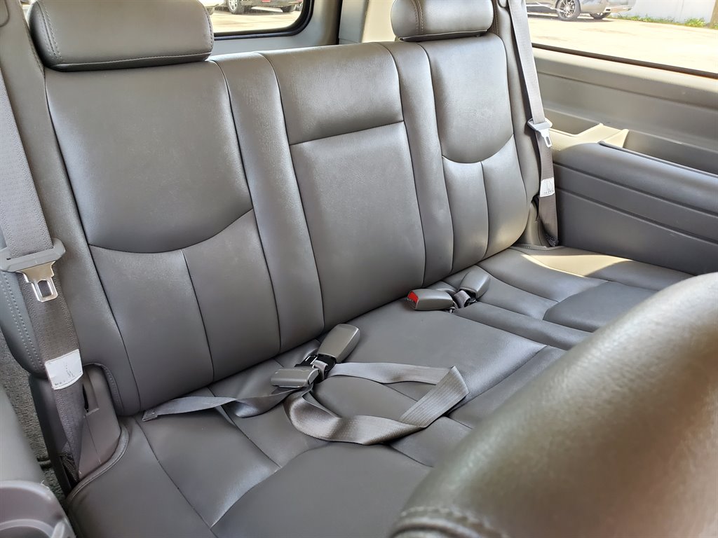 2003 GMC Yukon XL 1500 photo