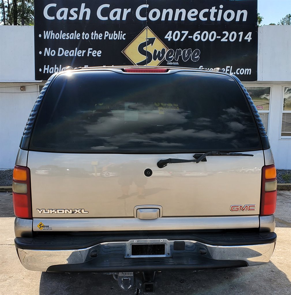2003 GMC Yukon XL 1500 photo