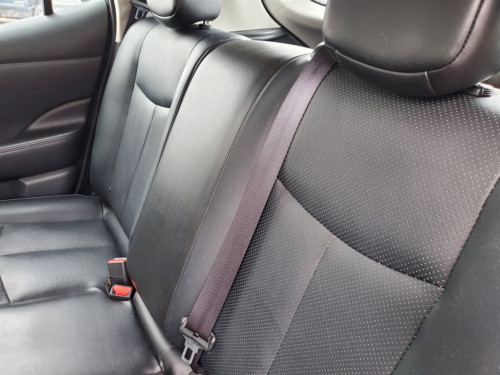 2014 Nissan LEAF S photo