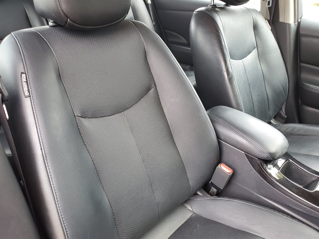 2014 Nissan LEAF S photo