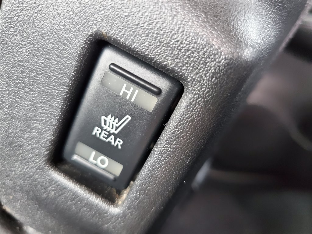 2014 Nissan LEAF S photo