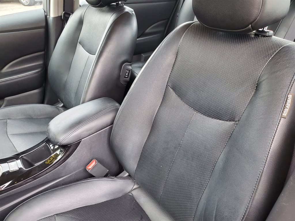 2014 Nissan LEAF S photo