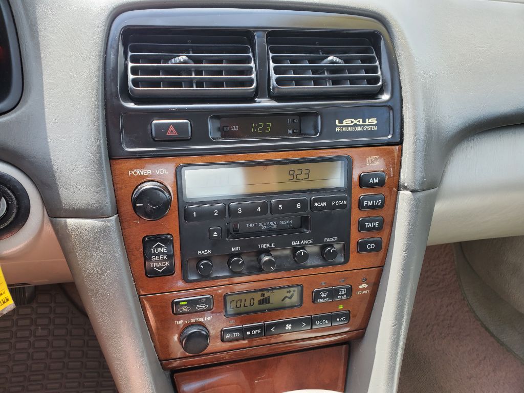2001 Lexus ES - $4,750