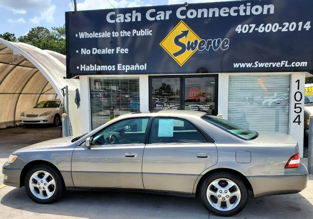 2001 Lexus ES - $4,750