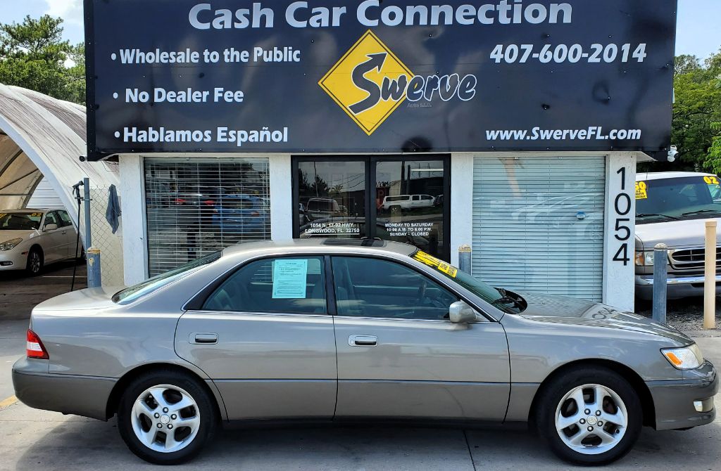 2001 Lexus ES - $4,750