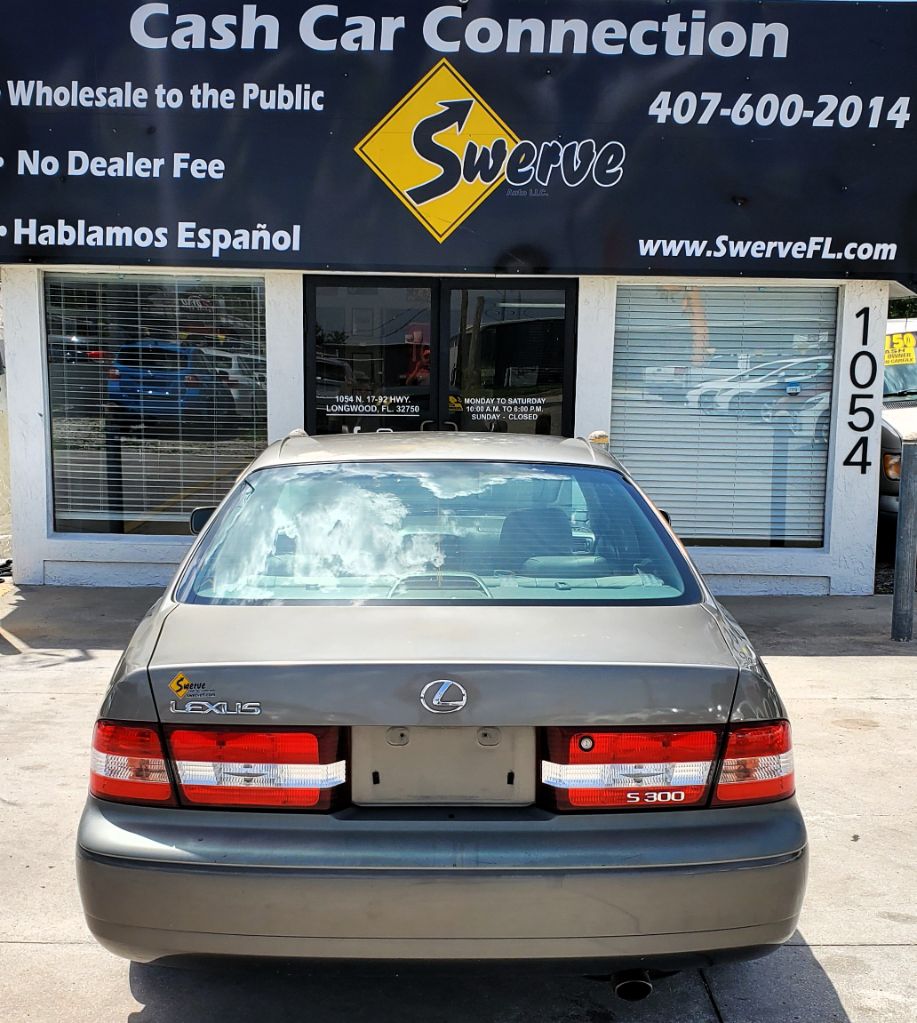 2001 Lexus ES - $4,750