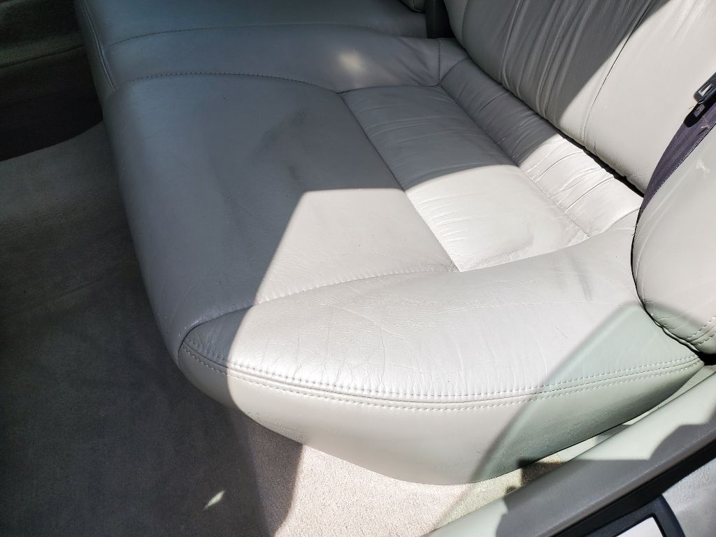 2001 Lexus ES - $4,750